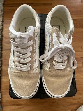 Vans White and Beige Low-Top Sneakers